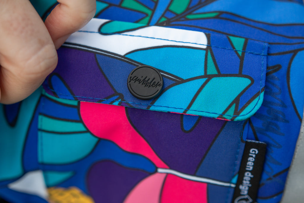 Scribbler pets, waterproof raincoat for dogs, rain jacket for dog, outerwear for dogs, waterproof, seam sealed, recycled plastic, jungle print, unisex, printed rainwear for pets, lightweight, no velcro, sustainable